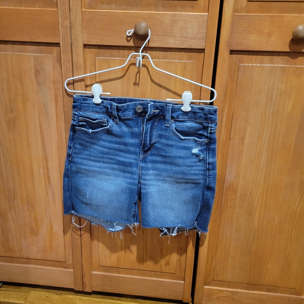 3 for $30 -- American Eagle shorts